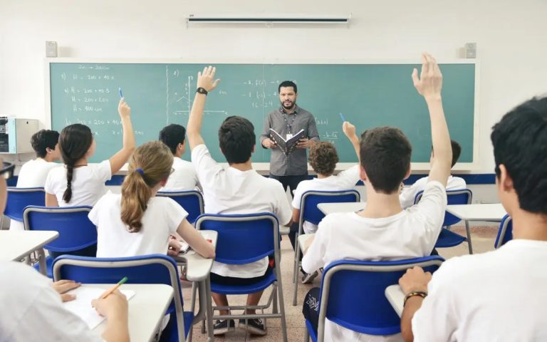 Sindicato parabeniza professores pelo seu dia